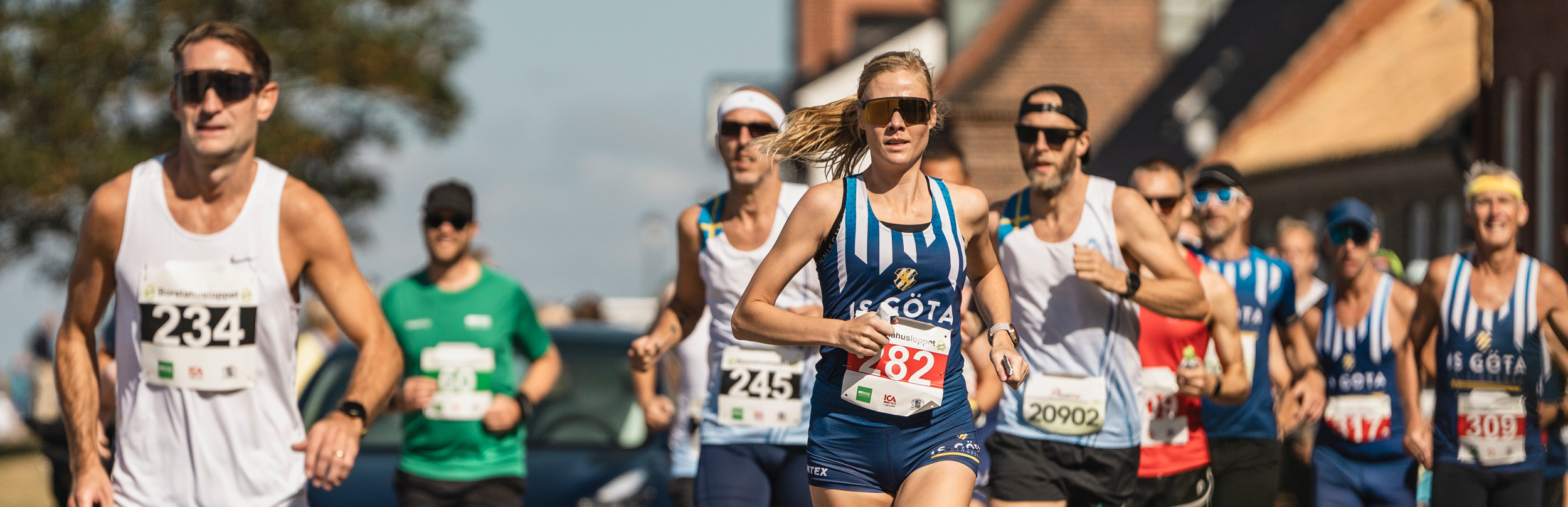 Flera personer springer Landskrona halvmarathon